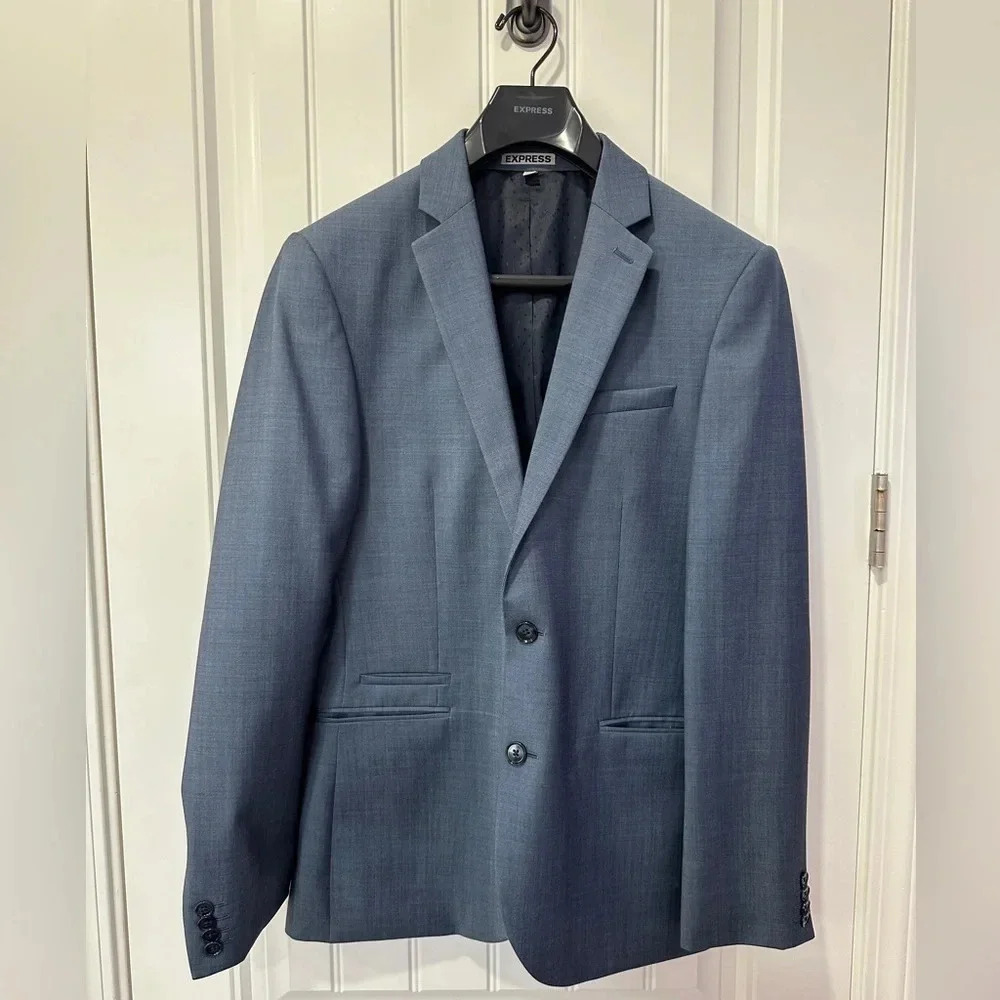 Express | Men’s fitted 3 piece suit